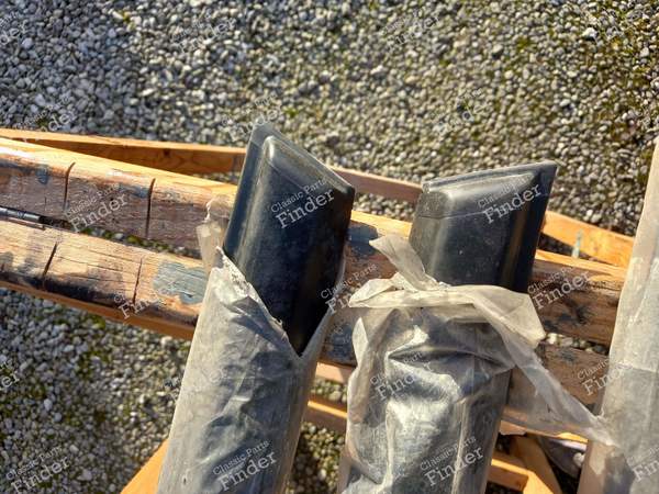 4 Zierleisten / Türleisten - 3-türige Version - VOLKSWAGEN (VW) Golf II / Jetta - 191853516B 191853515B 191853535B 191853536B- 4