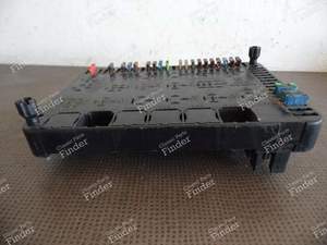 FUSE CARRIER AND RELAY PLATINUM - Phase 2 - PORSCHE 944 - 94461011000- thumb-4