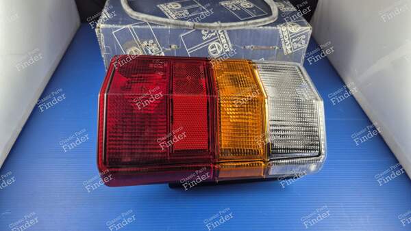 Komplettes linkes Rücklicht - CITROËN C25 - 2