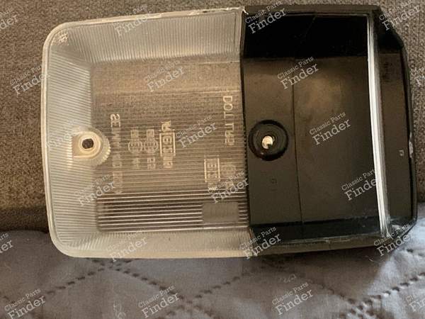 Cabochon de feu de recul et de plaque - RENAULT 5 / 7 (R5 / Siete) - 40300- 2