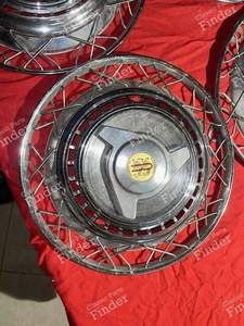 Jeu de 4 enjoliveurs avec papillons - CITROËN DS / ID - thumb-8