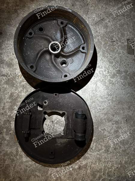 Rear brake drum and anchor plate - VOLKSWAGEN (VW) T1 - 3
