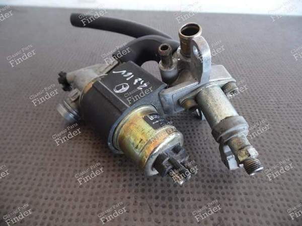 IDLE VALVE 0280140503 + COLD START INJECTOR 0280170429 MERCEDES 190 2,3 16V - MERCEDES BENZ 190 (W201) - 0280140503 + 0280170429- 3