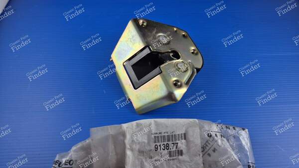 Serrure gâche de porte latérale droite - PEUGEOT 806 - 913877- 0