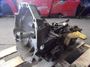 BOITE DE VITESSE "QK" 016300045C PORSCHE 944 - PORSCHE 944 - 016300045C- thumb-4
