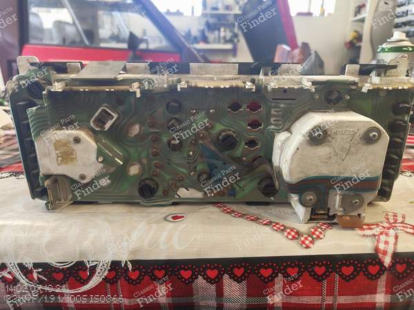 R11, R5 GT Turbo, Fuego, R18, tableau de bord tachymétrique - RENAULT 5 (Supercinq) / Express / Rapid (R5) - 4