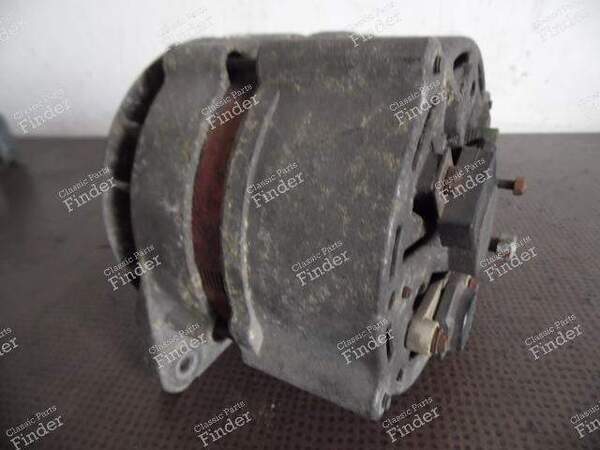 ALTERNATOR - 924S / 944 / 968 Models - PORSCHE 944 - Références Porsche: 94460310900 ou 94460310801 Référence Bosch: 0 120 469 559- 1
