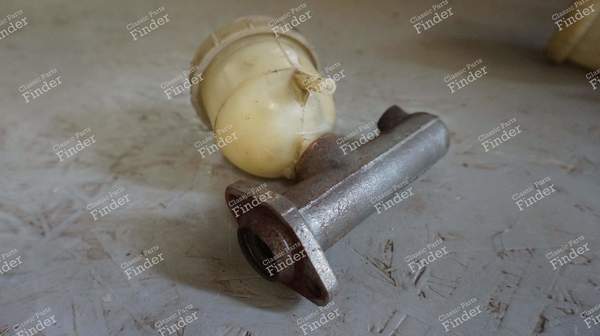 Master cylinder - PEUGEOT 304 - 4601.31- 0