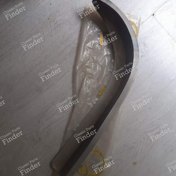 Left rear bumper corner for 204 or 304 station wagon - PEUGEOT 204 - 7411.44- 2