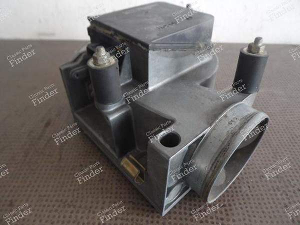 DEBITMETER M30 - BMW 7 (E32) - Bosch: 0280203027 / BMW: 13627547981 / 13621286064- 6
