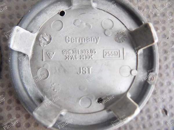 ENJOLIVEURS CENTRAUX DE ROUES - 996 CARRERA 4 - PORSCHE 911 (996) - 99636130305- 6