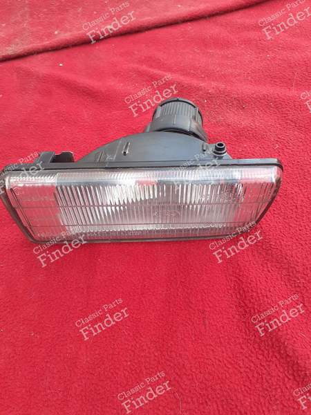 Front left fog lamp - BMW 3 (E36) - 51801 / 8357397- 0