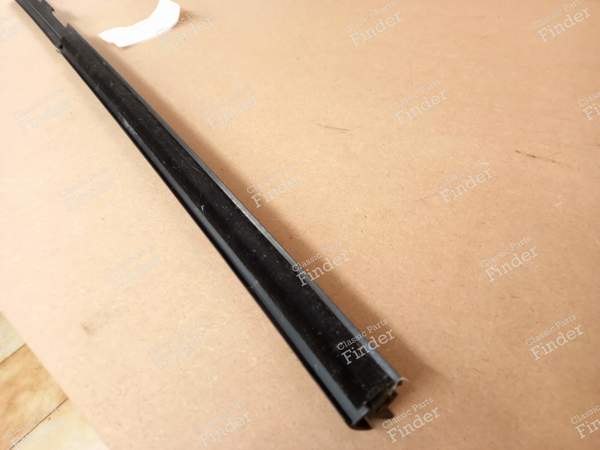 Fensterwischer innen vorne rechts - Phase 1 - 5 Türen - VOLKSWAGEN (VW) Golf II / Jetta - 193837472C- 5