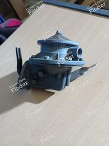 S.E.V. gasoline pump - RENAULT Celtaquatre - thumb-1