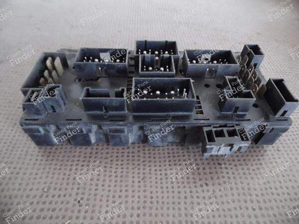 Electric Relay Station - VOLKSWAGEN (VW) Golf II / Jetta - 171941813D - Equiv. 171941821D- 5