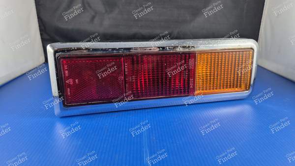 Rücklicht links komplett - FORD Capri - 105749 / 255220 / 220440- 2