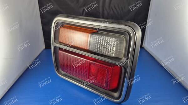Complete left taillight assembly - DATSUN Cherry F-II (F10) - 4137- 2