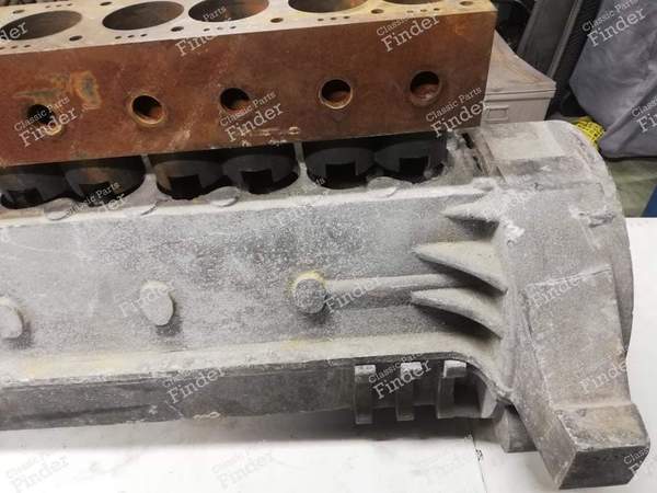 Original block + magnesium housing - MASERATI 8CM - 8