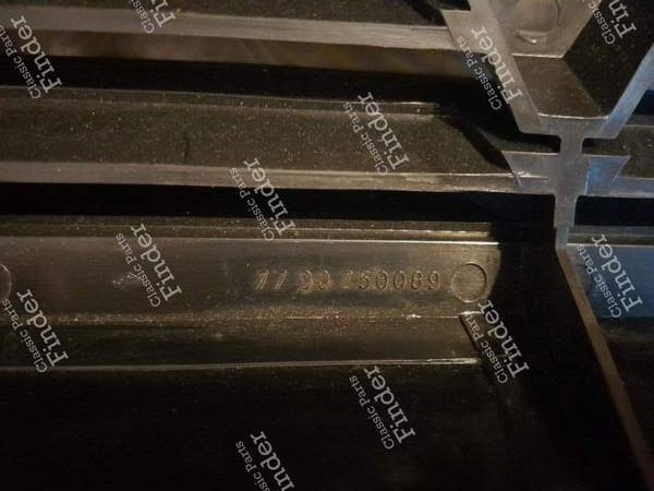 Kühlergrill - RENAULT 9 / Alliance / Broadway / 11 / Encore (R9 / R11) - 7700750089- 2