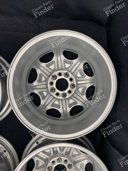 Original Mercedes Acht-Loch-Leichtmetallfelgen - 7.5Jx16 ET51 - MERCEDES BENZ S (W140) - 1404000902- 7