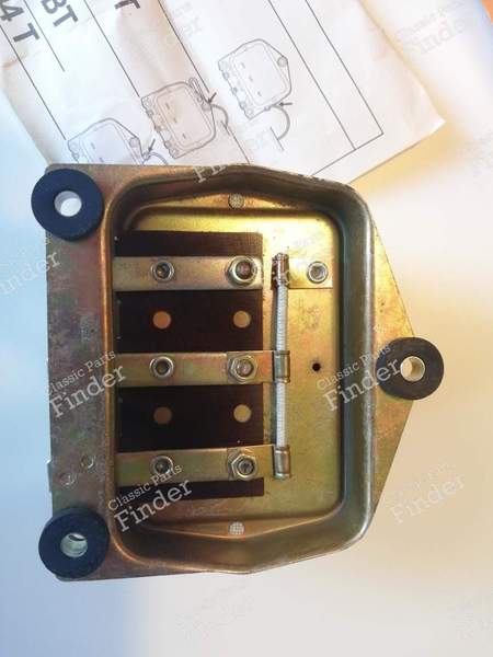 Paris-Rhône regulator - CITROËN DS / ID - YT 215  F6 59650 H- 4