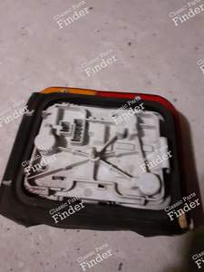 Feu arrière droit - PEUGEOT 205 - 2097D- thumb-1