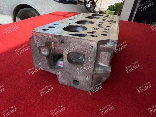 Original cylinder head - RENAULT 4 CV - 3