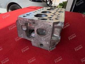 Original cylinder head - RENAULT 4 CV - thumb-3
