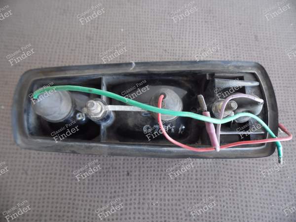 FEU ARRIERE GAUCHE - version Pallas - CITROËN DS / ID - 637- 9