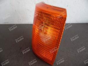 RIGHT FRONT TURN SIGNAL - LAND ROVER Range Rover - Valeo 88203208 Range Rover AMR2690- thumb-2