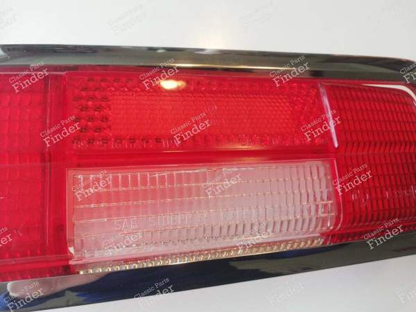 Pair of rear lights with red indicators (US version) - left + right - MERCEDES BENZ W108 / W109 - 1088260156 (L) / 1088260159 (R)- 3