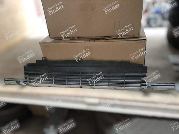 Super 5 phase 2 grille - RENAULT 5 (Supercinq) / Express / Rapid (R5) - 7700777015- 1