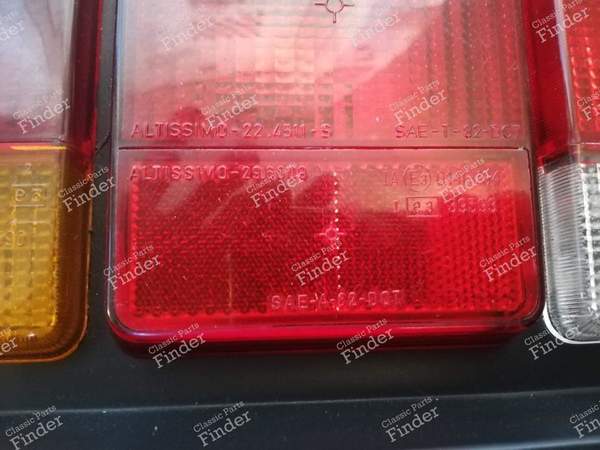 Feu arrière gauche pour Alfa Romeo Spider Série 3 (1983-1989) - ALFA ROMEO Spider - 60519379 / 115486501200- 1