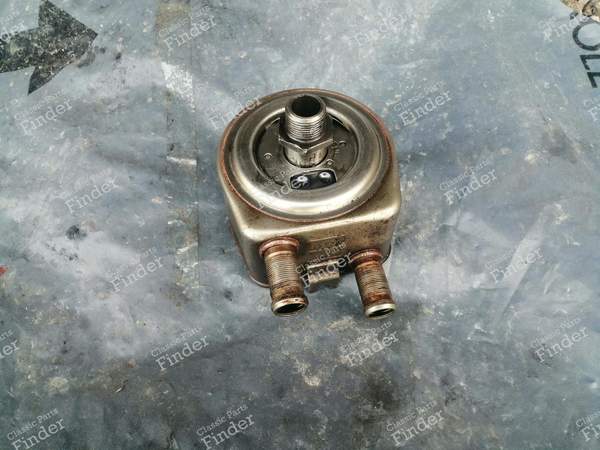 Oil filter support on engine - CITROËN XM - 0