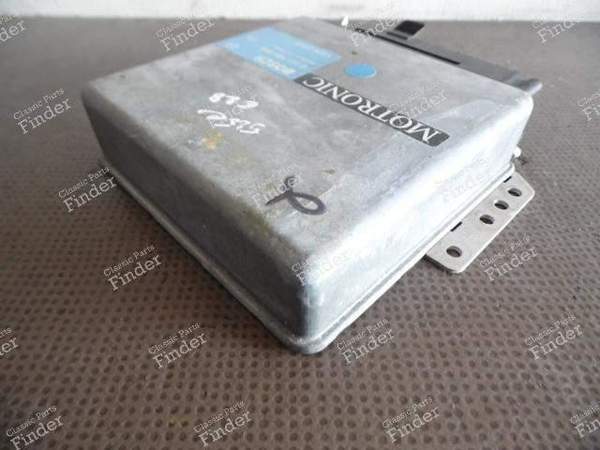 CALCULATEUR MOTRONIC 0261200042 / 12141276201 BMW 525e E28 - BMW 5 (E28) - 1276201- 6