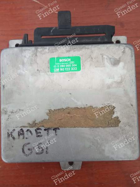 Calculateur moteur Opel Kadett GSI - OPEL Kadett (E) - 028000304 / 90122322- 0
