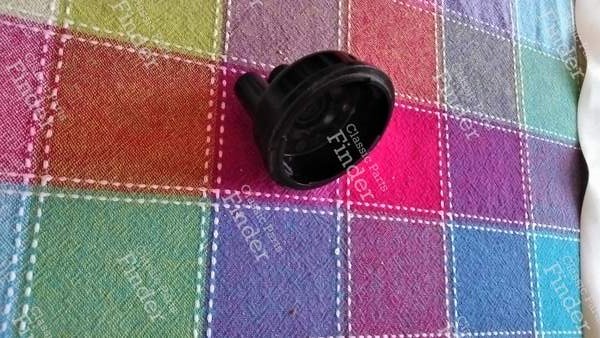 SEV igniter head. - PANHARD & LEVASSOR Dyna Z - 69.346- 2