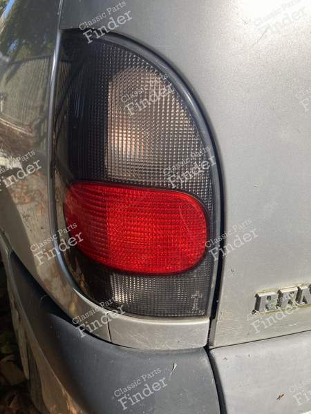 Feu arrière gauche - RENAULT Espace III - 6025301101- 3