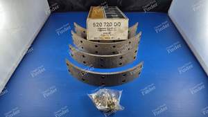 Jeu de 4 garnitures de mâchoires de frein arrière - PEUGEOT 505 - 520720- thumb-1
