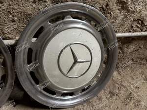 3 hubcaps NOS - MERCEDES BENZ W108 / W109 - 1154010324- thumb-2