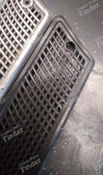 Grilles de ventilation arrières - RENAULT 5 / 7 (R5 / Siete) - 2
