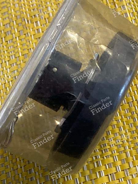 Anti-Diebstahl-Verschluss für R12- und R16-Tanks - RENAULT 18 (R18) - 251- 1