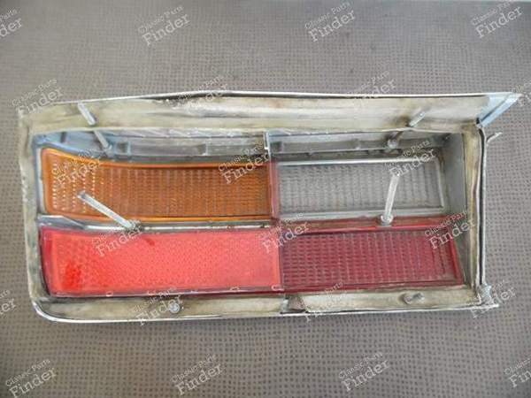 CABOCHON RIGHT TAIL LIGHT BMW 2000 "NEUE KLASSE - BMW 1500 / 1600 / 1800 / 2000 (Neue Klasse) - 9