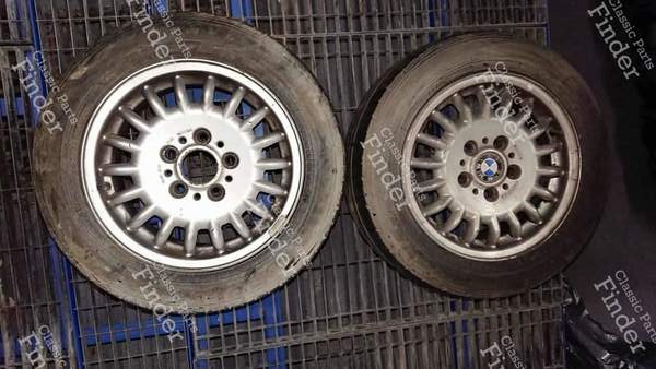 Felgen der 3er-Serie - 15 Zoll - BMW 3 (E30) - 11800692- 0