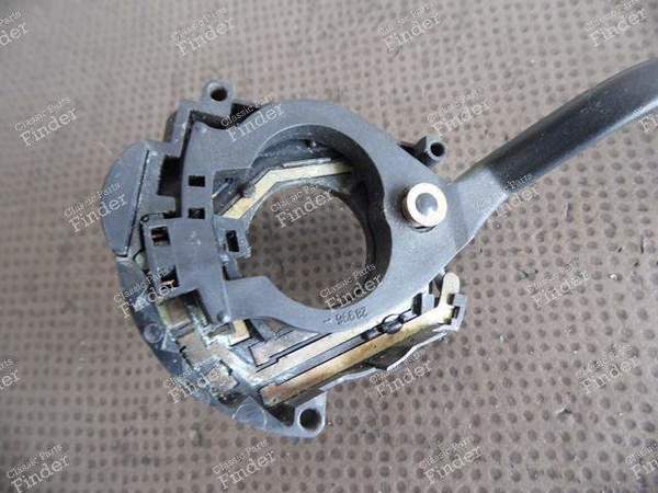 COMMODO ESSUIE-GLACE PORSCHE 944 & 924 - PORSCHE 944 - Référence 477953505 ou 47795390201C- 2