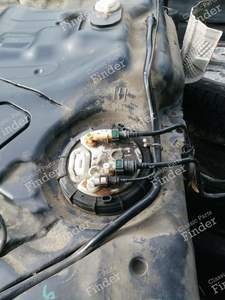 Full tank diesel version - CITROËN C6 - thumb-1