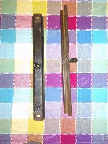 Support de groupe (moteur, boîte). - PANHARD & LEVASSOR PL 17 - 365.689 (PL)- 0