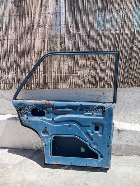 Porte arrière gauche - MERCEDES BENZ /8 (W114 / W115) - 1