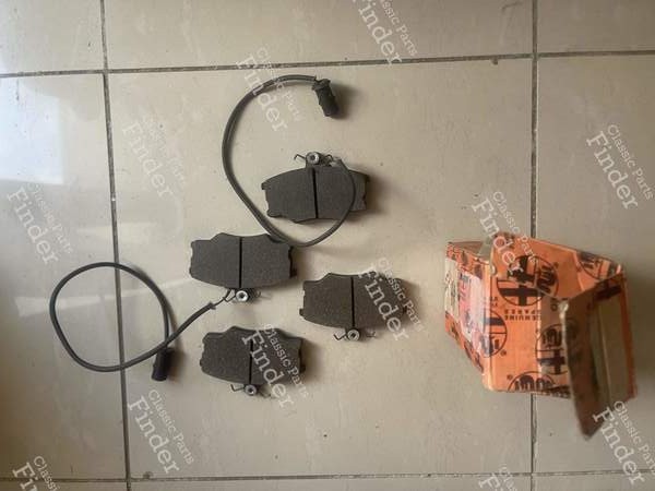 Bremsbeläge vorne - ALFA ROMEO 164 - 16430330520130