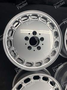 Original 'Gullideckel' Alloy Wheels 7Jx15 ET25 - MERCEDES BENZ S (W126) - 1264003002- thumb-5